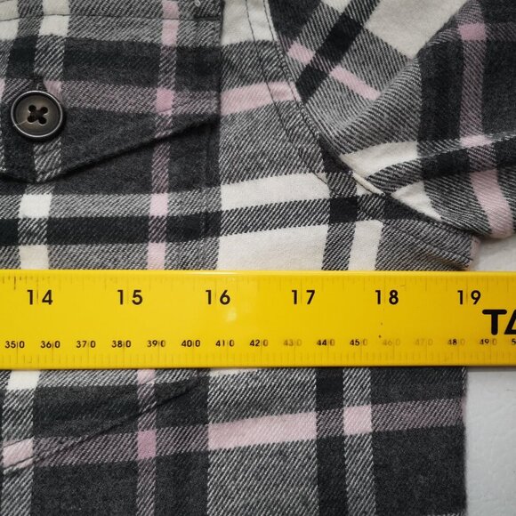 Tilley Ladies Size Small Button Front Grey, Pink, & White Plaid Shirt - Picture 8 of 10